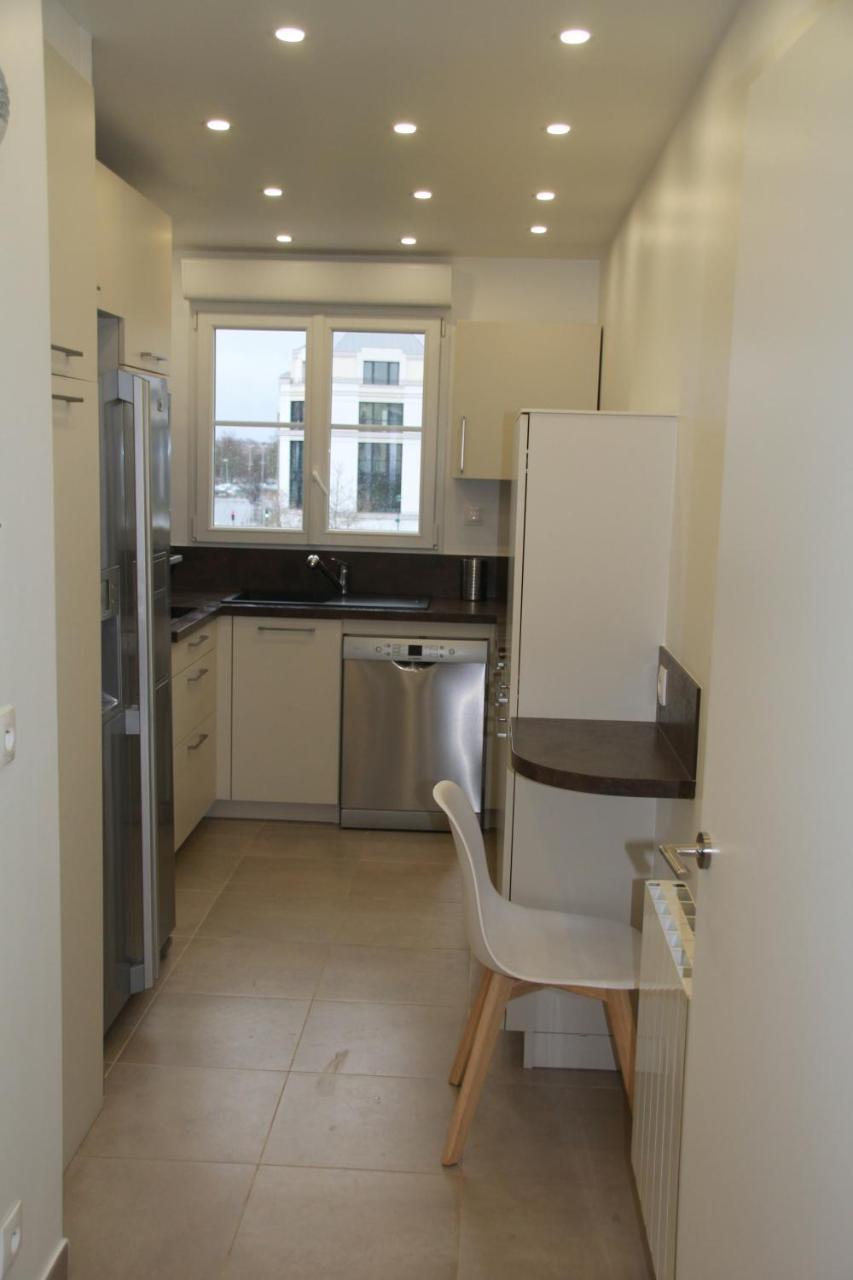 شيسي Disney Apart,3 Mn From Disney, 4Bedrooms, Double Free, Secured Parking,105 M2 المظهر الخارجي الصورة