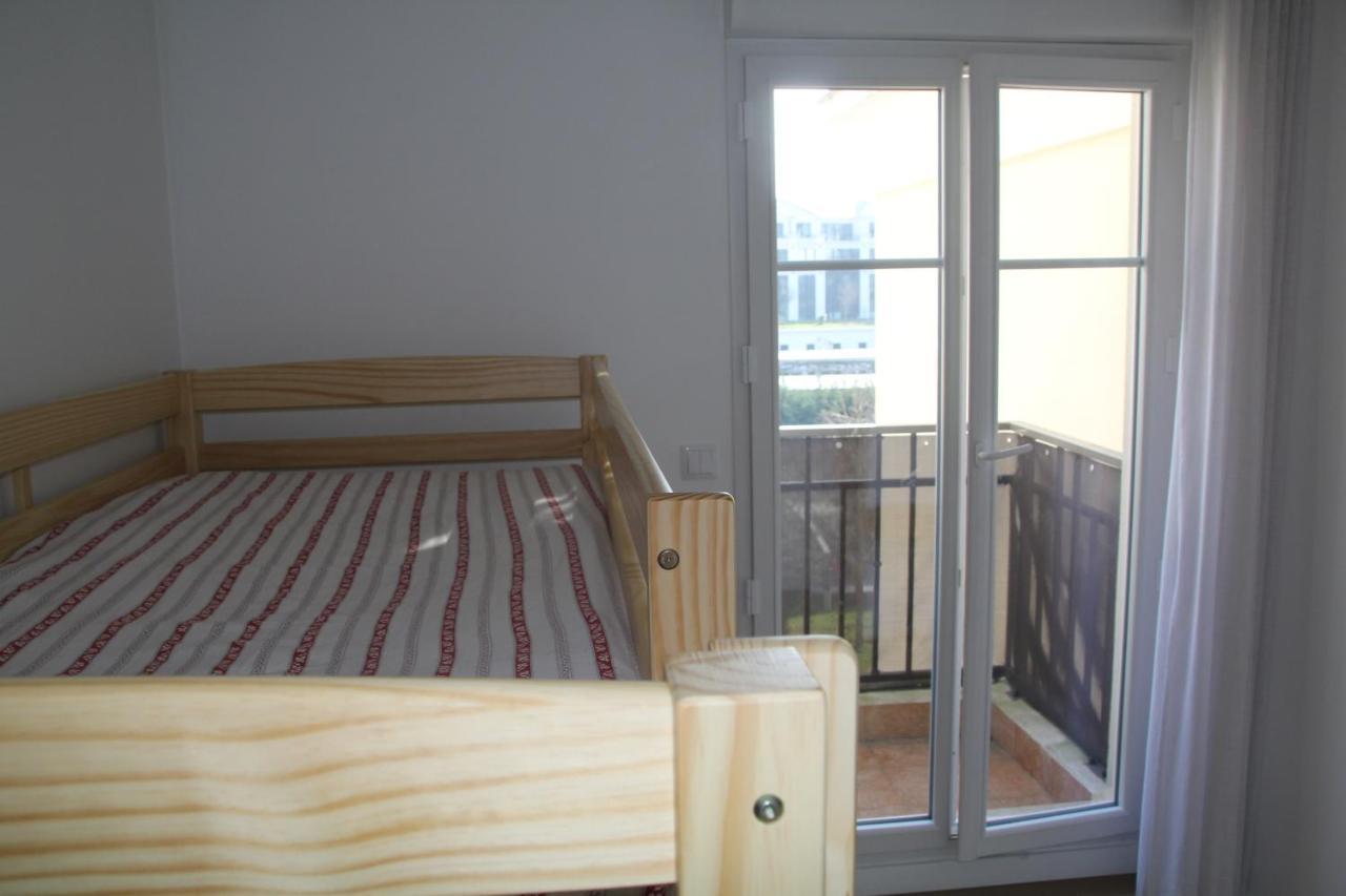 شيسي Disney Apart,3 Mn From Disney, 4Bedrooms, Double Free, Secured Parking,105 M2 المظهر الخارجي الصورة